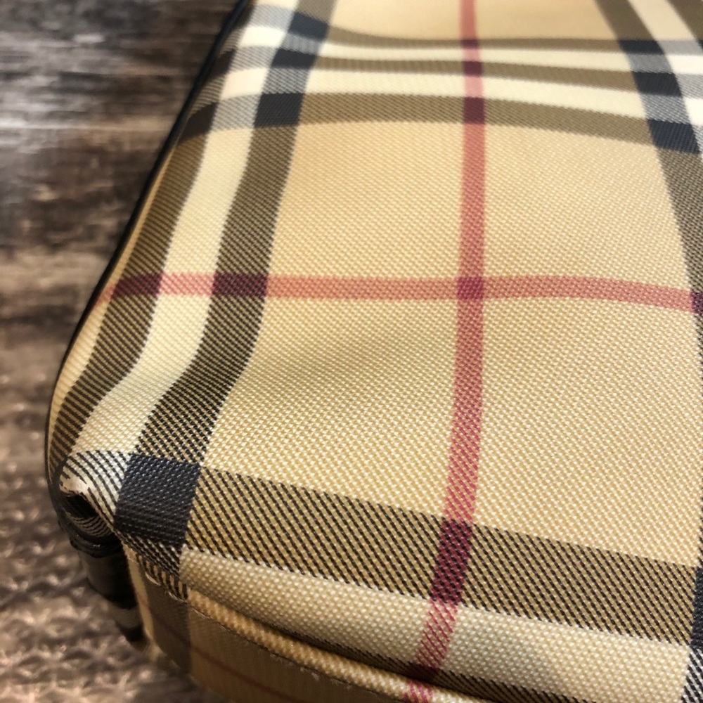 Burberry Beige Plaid Shoulder Bag with Black Trim - Picture 7 of 16